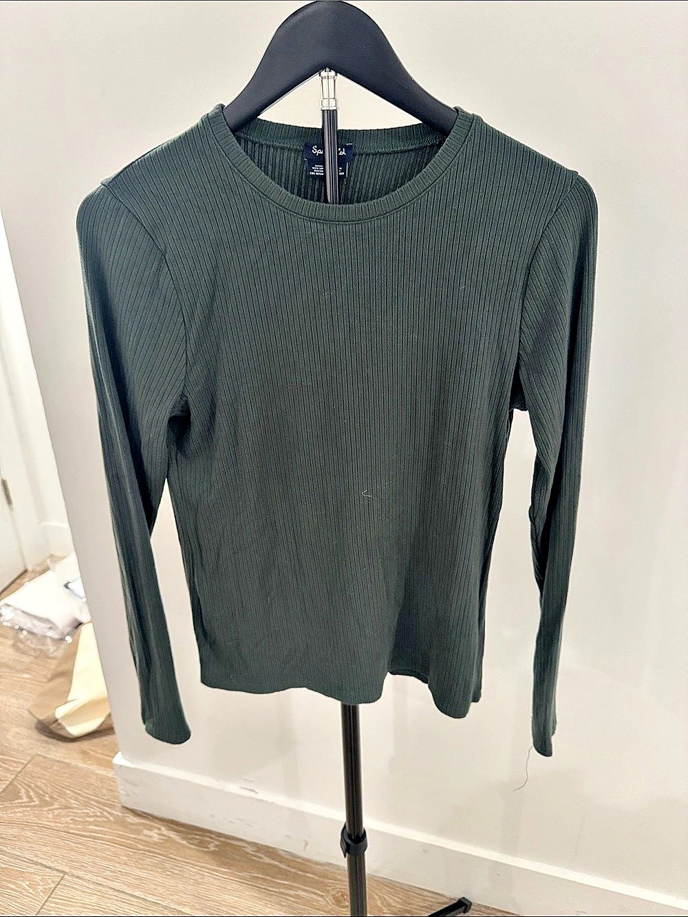 Splendid Long Sleeve Ribbed Crewneck Top Ribbed Long Sleeve Top in Green Size